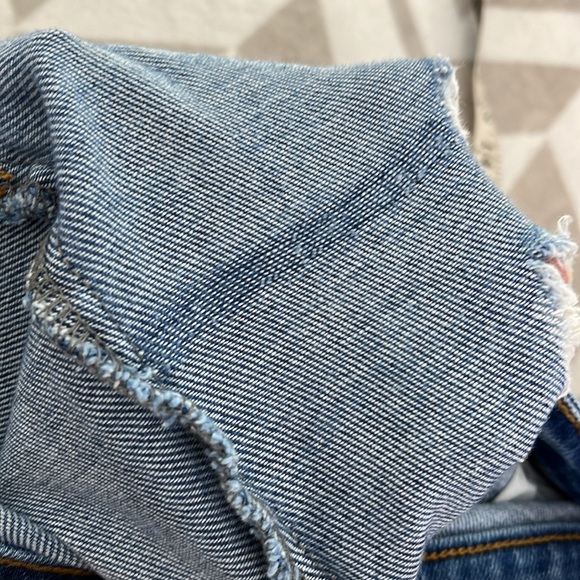 Judy Blue Light Wash High Waist Boyfriend Fit size 5/27 - Picture 7 of 13